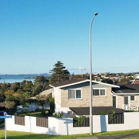 Your Home In Cockle Bay オークランド エクステリア 写真
