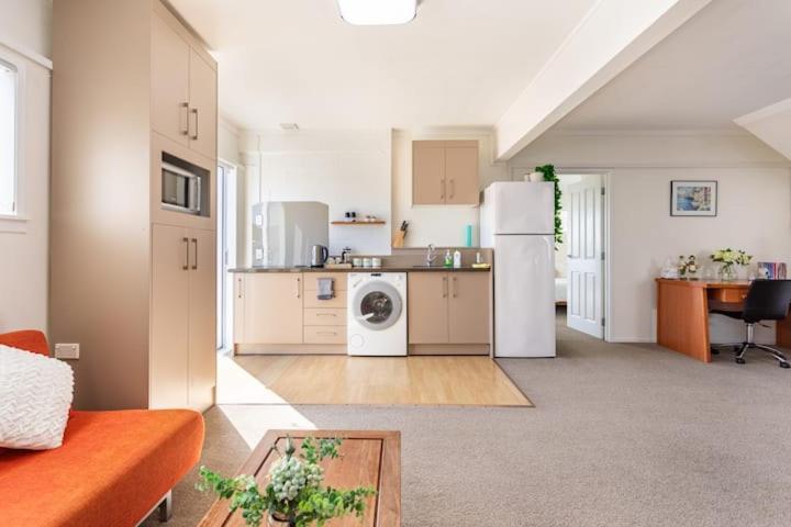 Your Home In Cockle Bay オークランド エクステリア 写真